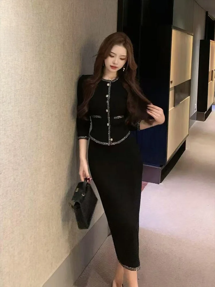 Женский осенний вязаный кардиган с круглым вырезом, утягивающий талию, сексуальный, повседневный, с длинными рукавами
Женский осенний вязаный кардиган с круглым вырезом, утягивающий талию, сексуальный, повседневный, с длинными рукавами