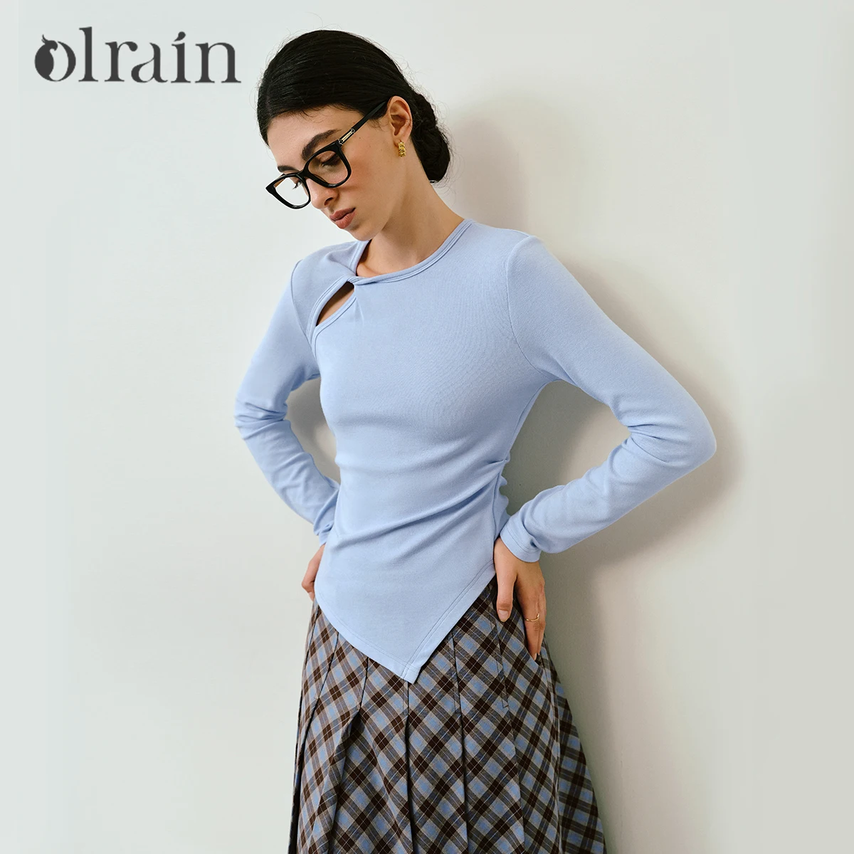 Французские женские футболки OLrain, осень 202, светло-голубые вязаные облегающие топы с круглым вырезом, ленивая женская одежда O57QT000369
Французские женские футболки OLrain, осень 202, светло-голубые вязаные облегающие топы с круглым вырезом, ленивая женская одежда O57QT000369