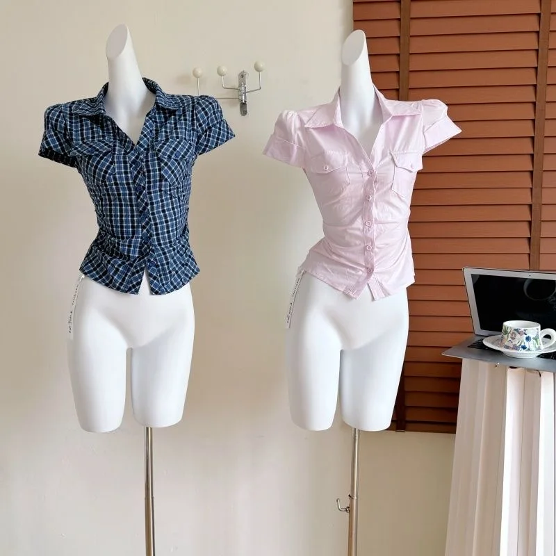 Retro Plaid Short Sleeve Shirt Women American Casual Lapel Button Up Slim Crop Top Summer Y2k Aesthetic Blouse Blusas
Retro Plaid Short Sleeve Shirt Women American Casual Lapel Button Up Slim Crop Top Summer Y2k Aesthetic Blouse Blusas