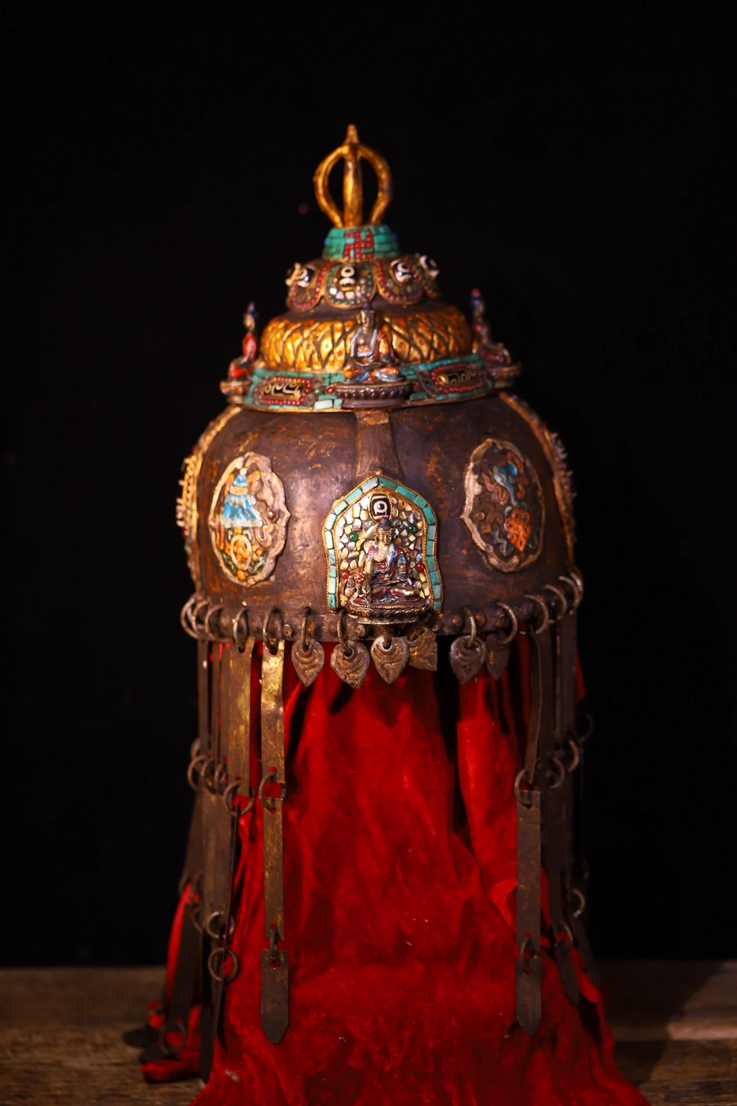 Old Bronze Painted Mosaic Gem gZi Beads Turquoise Shakyamuni Buddha pattern Buddha hat Law hat Worship Hall Town house
Old Bronze Painted Mosaic Gem gZi Beads Turquoise Shakyamuni Buddha pattern Buddha hat Law hat Worship Hall Town house