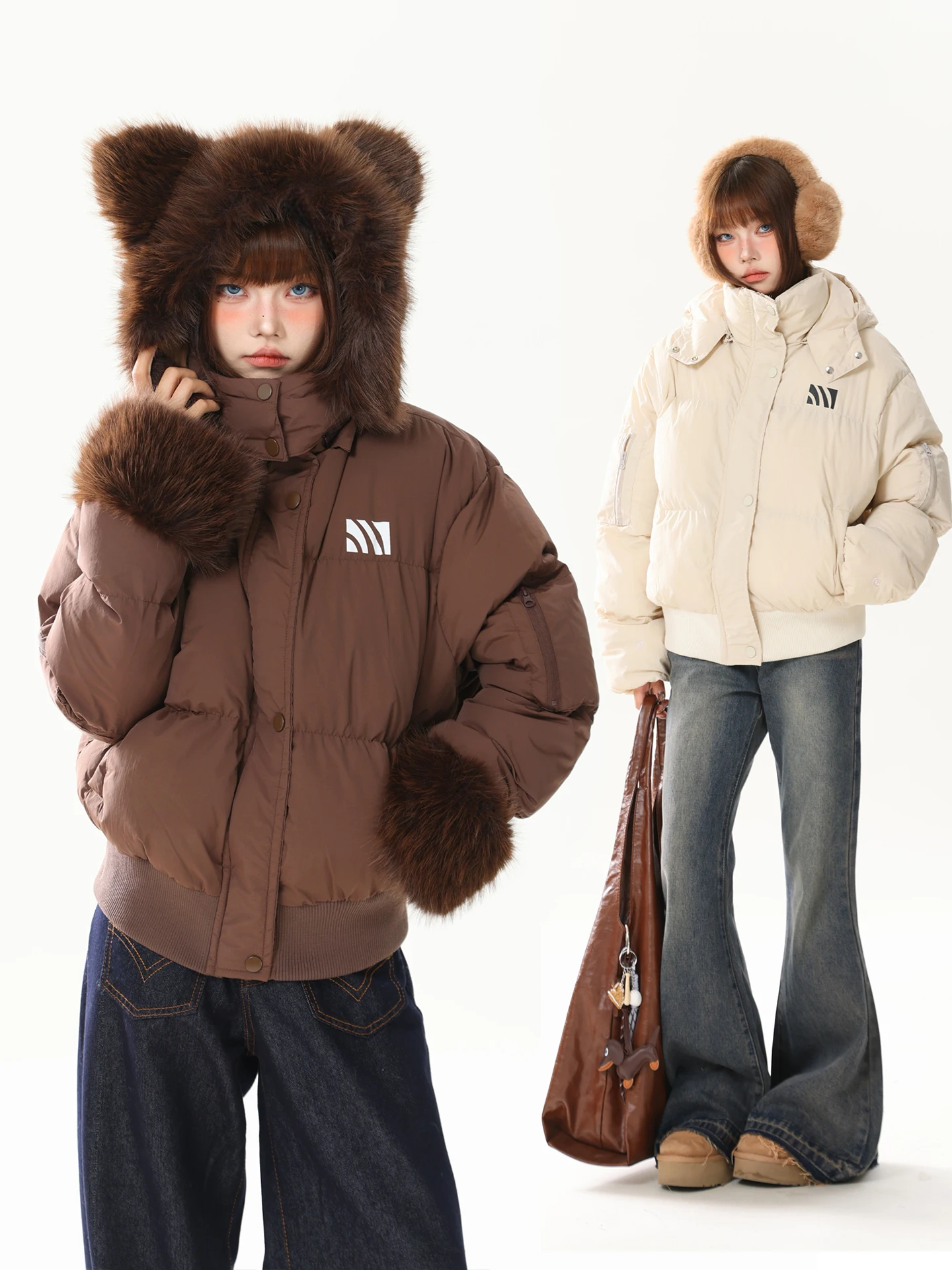 Женская хлопковая куртка AONW с капюшоном и ушками медведя, со съемным меховым воротником, теплая зимняя верхняя одежда, повседневная, свободного кроя, на молнии
Женская хлопковая куртка AONW с капюшоном и ушками медведя, со съемным меховым воротником, теплая зимняя верхняя одежда, повседневная, свободного кроя, на молнии