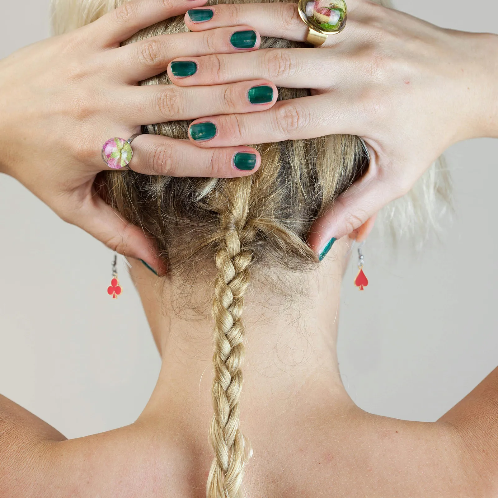 40Pcs Alloy Playing Card Pendant Charms for DIY Jewelry Making Spade Rhombus Oil Drop Finish Lightweight Bracelet
40Pcs Alloy Playing Card Pendant Charms for DIY Jewelry Making Spade Rhombus Oil Drop Finish Lightweight Bracelet