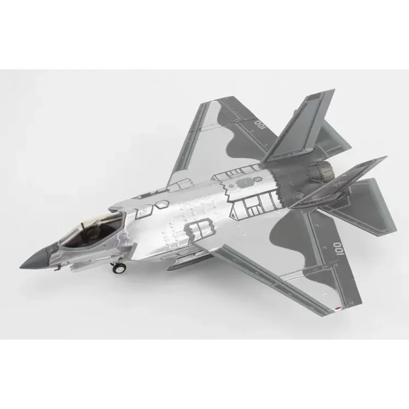 Модель истребителя F-35C в масштабе 1/72 с зеркальным покрытием HM HA6210, литая под давлением из сплава, для коллекции и демонстрации
Модель истребителя F-35C в масштабе 1/72 с зеркальным покрытием HM HA6210, литая под давлением из сплава, для коллекции и демонстрации
