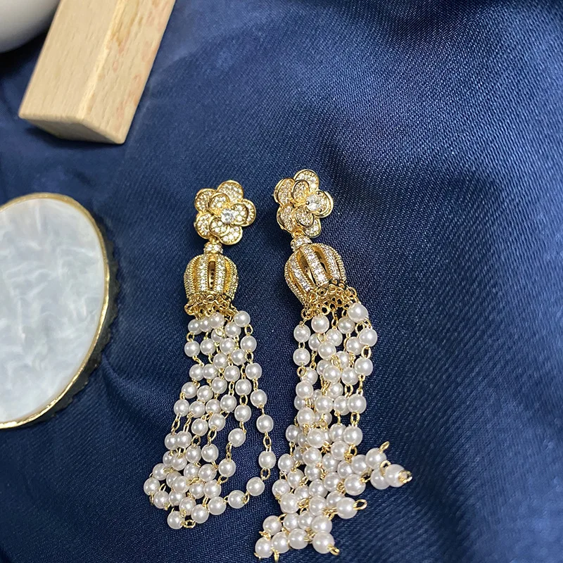 Crown long pearl drop tassel earrings for women advanced wedding banquet jewelry
Crown long pearl drop tassel earrings for women advanced wedding banquet jewelry