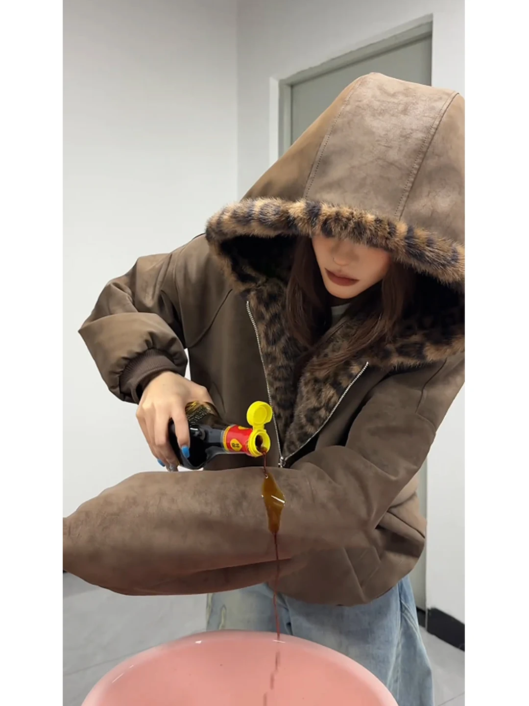 American Retro Leopard Print Jaet Thiened Winter Men's Double-sided Wear Mountain Eagle Tee-proof PU Leather Cotton Coat
American Retro Leopard Print Jaet Thiened Winter Men's Double-sided Wear Mountain Eagle Tee-proof PU Leather Cotton Coat