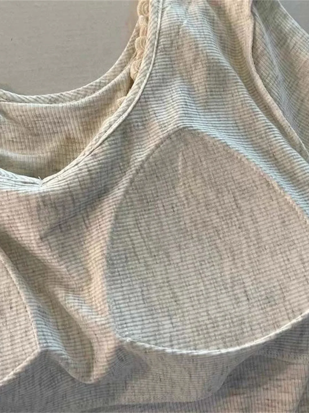 Japanese Style Lace Trim Sleepwear Summer New Cool Feeling with Chest Pad Short Sleeve Striped Shorts Home Clothes Set
Japanese Style Lace Trim Sleepwear Summer New Cool Feeling with Chest Pad Short Sleeve Striped Shorts Home Clothes Set