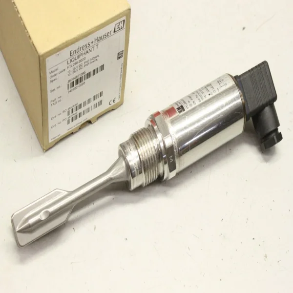 Концевой выключатель уровня Liquiphant T Ftl260-0020, абсолютно новая оригинальная упаковка Spot Plc
Концевой выключатель уровня Liquiphant T Ftl260-0020, абсолютно новая оригинальная упаковка Spot Plc