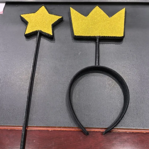 Набор повязок на голову с волшебной палочкой и короной, эластичная тиара со звездой, аксессуары для костюмов на Хэллоуин для детей и взрослых, праздничное платье
Набор повязок на голову с волшебной палочкой и короной, эластичная тиара со звездой, аксессуары для костюмов на Хэллоуин для детей и взрослых, праздничное платье