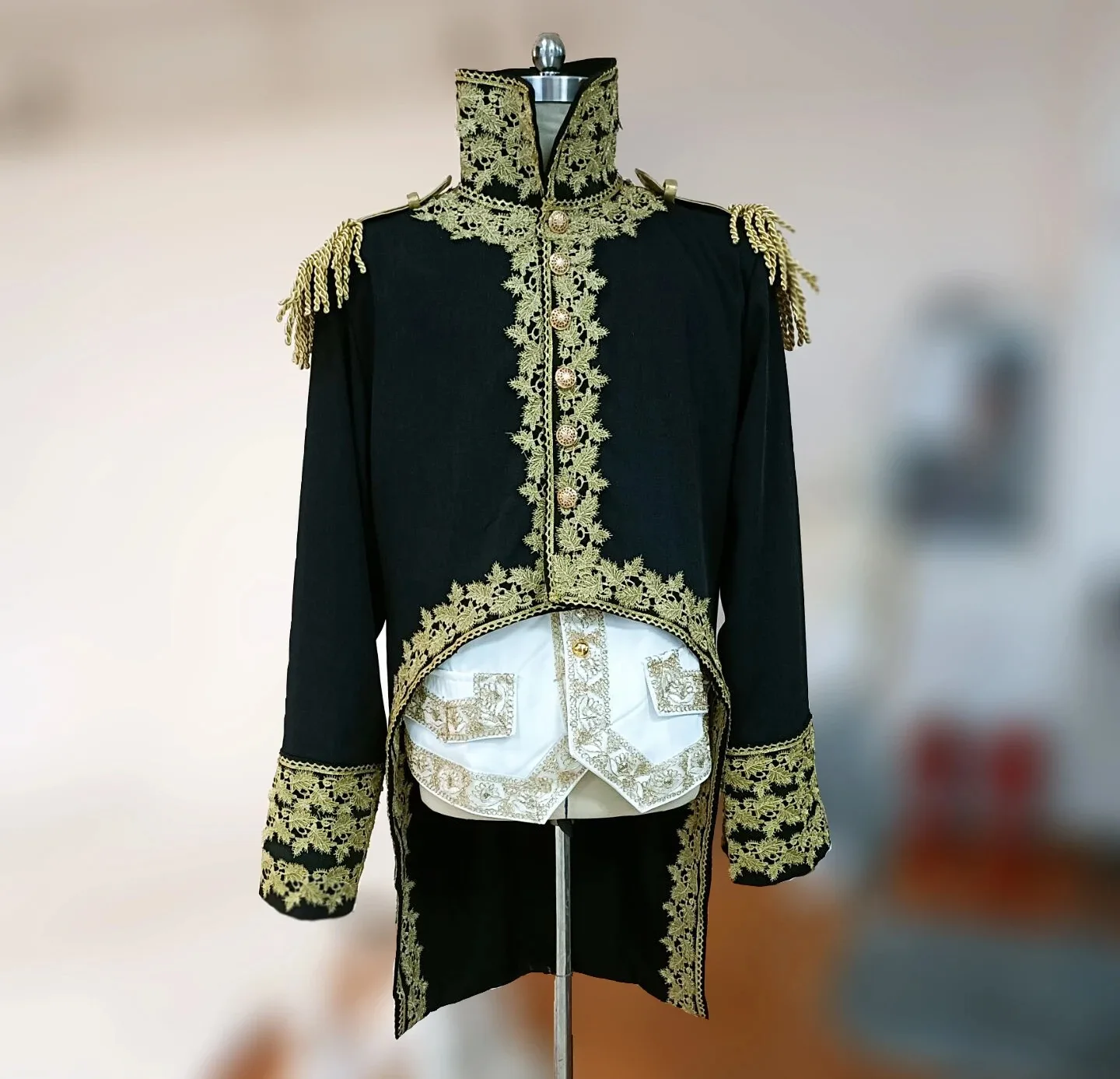 Man's regency outfit costume Royal Military Jacket suit Retro Rococo Aristocrat Suit Marie Antoinette Costume suit
Man's regency outfit costume Royal Military Jacket suit Retro Rococo Aristocrat Suit Marie Antoinette Costume suit