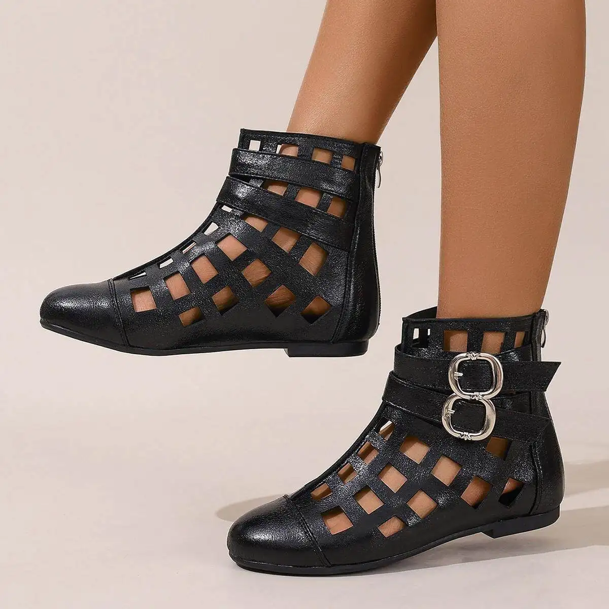 Fashionable Hollow out Zipper Motorcycle Style Women's Ankle Boots Autumn New Arrival Large Size Buckle Ladies Segment Boots
Fashionable Hollow out Zipper Motorcycle Style Women's Ankle Boots Autumn New Arrival Large Size Buckle Ladies Segment Boots