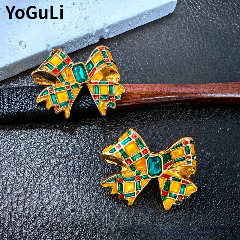 Fashion Jewelry Vintage Temperament Colorful Metal Bowknot Earrings For Women Female Gifts Delicate Design Accessories
Fashion Jewelry Vintage Temperament Colorful Metal Bowknot Earrings For Women Female Gifts Delicate Design Accessories