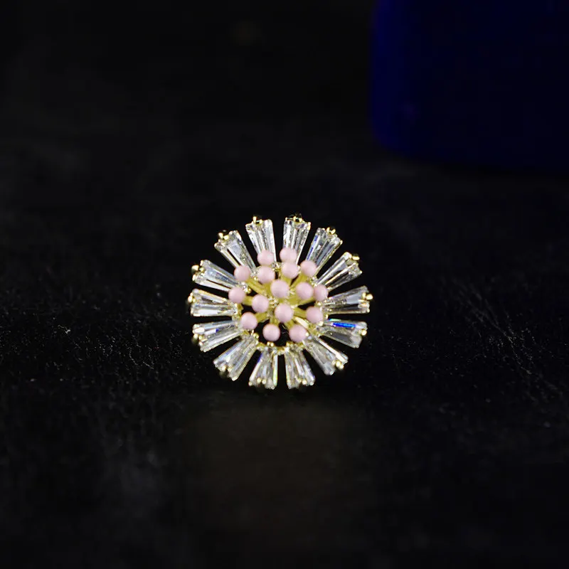 Dandelion Brooch Women's High-end Shirt Collar Pin Japanese and Mori Sweet Temperament Brooch Anti-light Buckle Suit Accessories
Dandelion Brooch Women's High-end Shirt Collar Pin Japanese and Mori Sweet Temperament Brooch Anti-light Buckle Suit Accessories