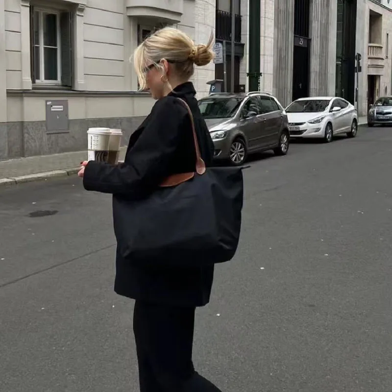 Женские складные нейлоновые сумки-бродяги, классические женские сумки-тоут, сумки на плечо с вышивкой, сумки с короткими и длинными ручками
Женские складные нейлоновые сумки-бродяги, классические женские сумки-тоут, сумки на плечо с вышивкой, сумки с короткими и длинными ручками