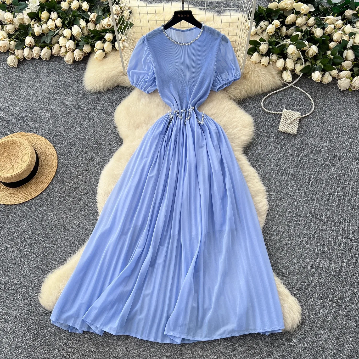 Luxury Crystal Beading Miyake Pleated Dress Women Summer O-Neck Short Sleeve Solid Oversize Loose Large Long Robe Dresses
Luxury Crystal Beading Miyake Pleated Dress Women Summer O-Neck Short Sleeve Solid Oversize Loose Large Long Robe Dresses