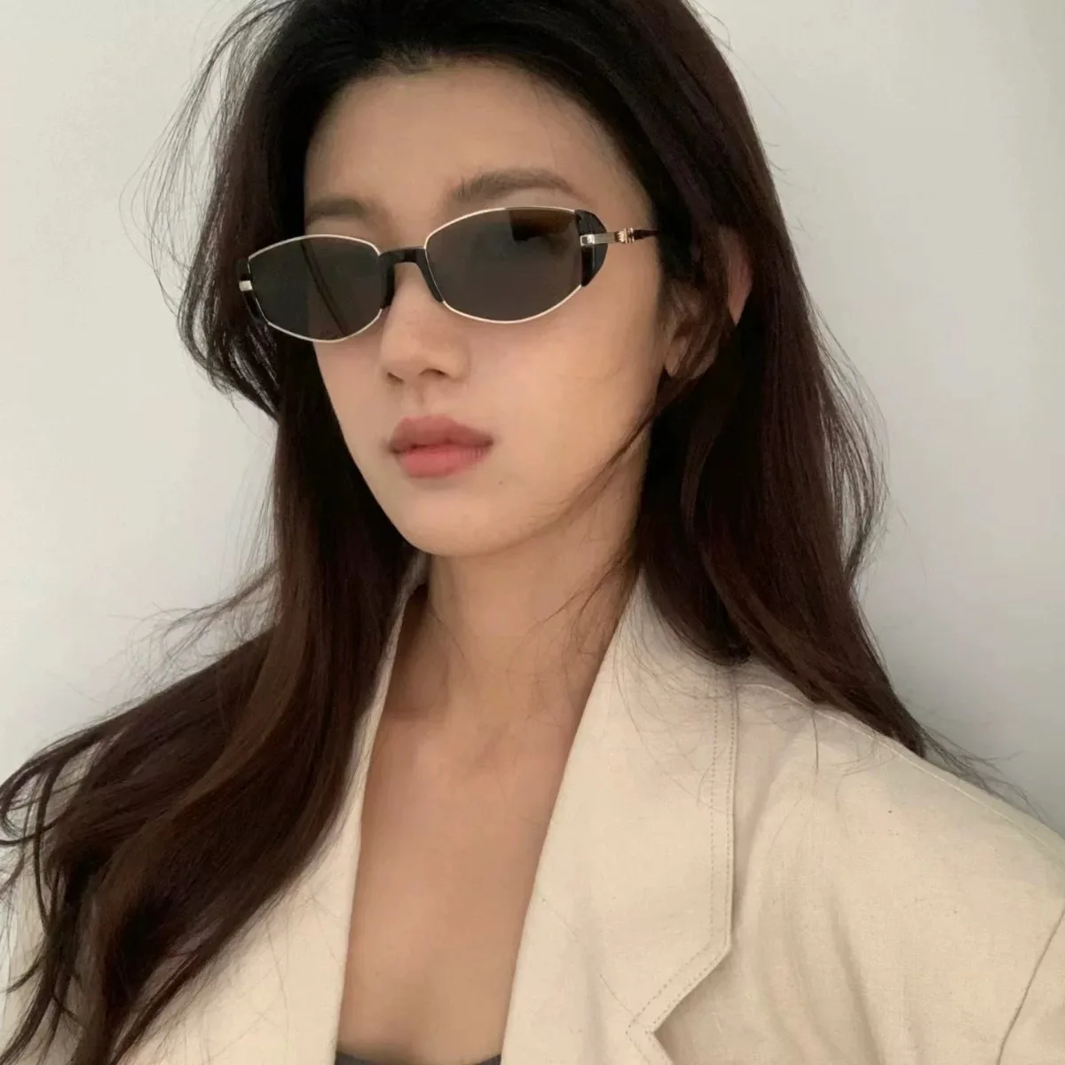 Korean Retro Brown Narrow Oval Cat Eye Sunglasses UV400 Windproof Cycling Ins Shades For Round Square Face
Korean Retro Brown Narrow Oval Cat Eye Sunglasses UV400 Windproof Cycling Ins Shades For Round Square Face