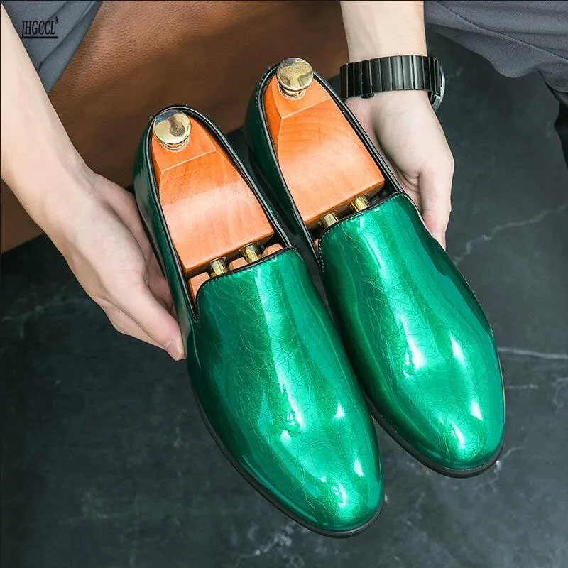 New wedding shoes high-end glossy casual shoes, ice-crack one-step men's business trendy shoes Zapatos Hombre A19
New wedding shoes high-end glossy casual shoes, ice-crack one-step men's business trendy shoes Zapatos Hombre A19