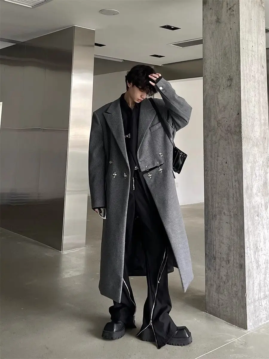 Мужское джинсовое пальто-тренч с отражающими элементами, в стиле бомбер, с капюшоном, с цветочным принтом, для мужчин среднего возраста, стильное, универсальное, модное, для любого случая.
Мужское джинсовое пальто-тренч с отражающими элементами, в стиле бомбер, с капюшоном, с цветочным принтом, для мужчин среднего возраста, стильное, универсальное, модное, для любого случая.