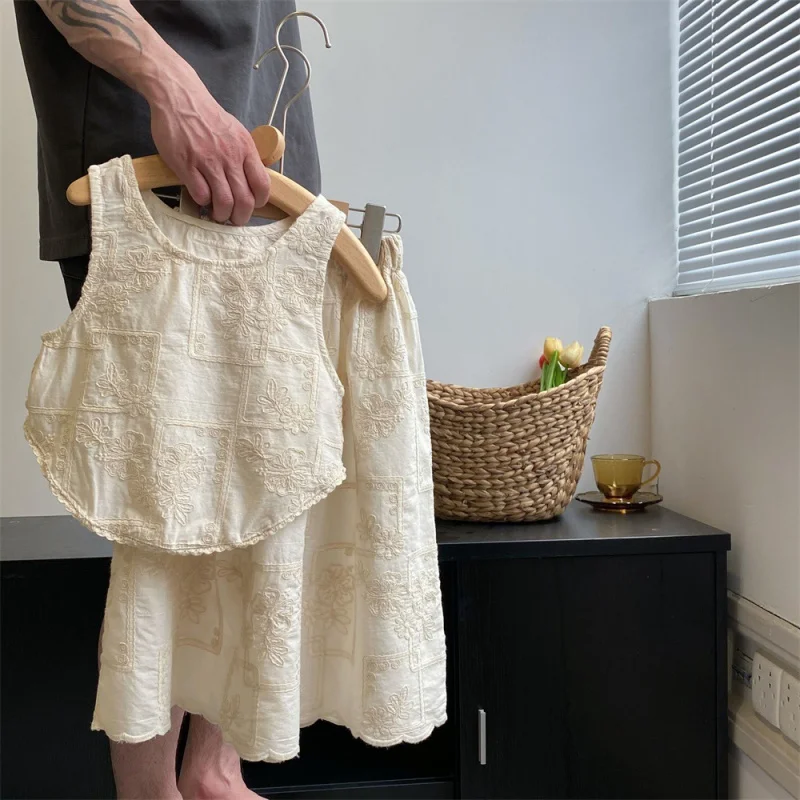 Children's Clothing2025Summer New Baby Girl Solid Color Set Girl Lace Sleeveless Top Dress Set Thin Style
Children's Clothing2025Summer New Baby Girl Solid Color Set Girl Lace Sleeveless Top Dress Set Thin Style
