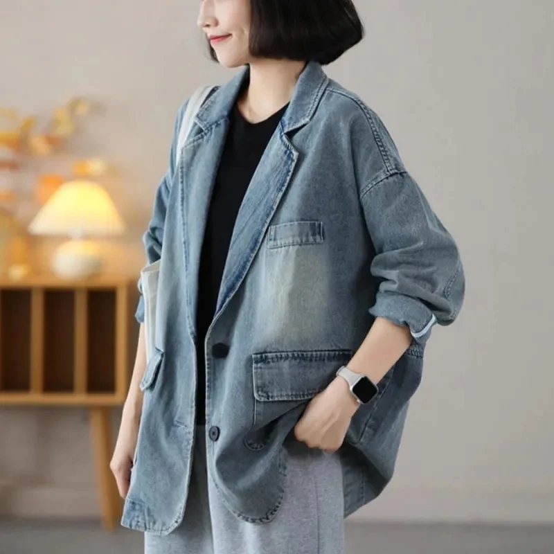 Spring and Autumn New Denim Jacket Women Korean Loose Lapels Outerwear Casual Suit Jeans Jacket Female
Spring and Autumn New Denim Jacket Women Korean Loose Lapels Outerwear Casual Suit Jeans Jacket Female