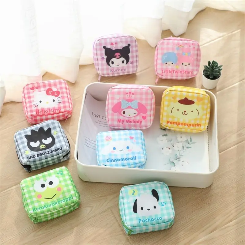 Сумка для хранения Cinnamoroll, мини-сумка с милым мультяшным принтом, новая модная квадратная портативная сумка-клатч для губной помады и пудры
Сумка для хранения Cinnamoroll, мини-сумка с милым мультяшным принтом, новая модная квадратная портативная сумка-клатч для губной помады и пудры