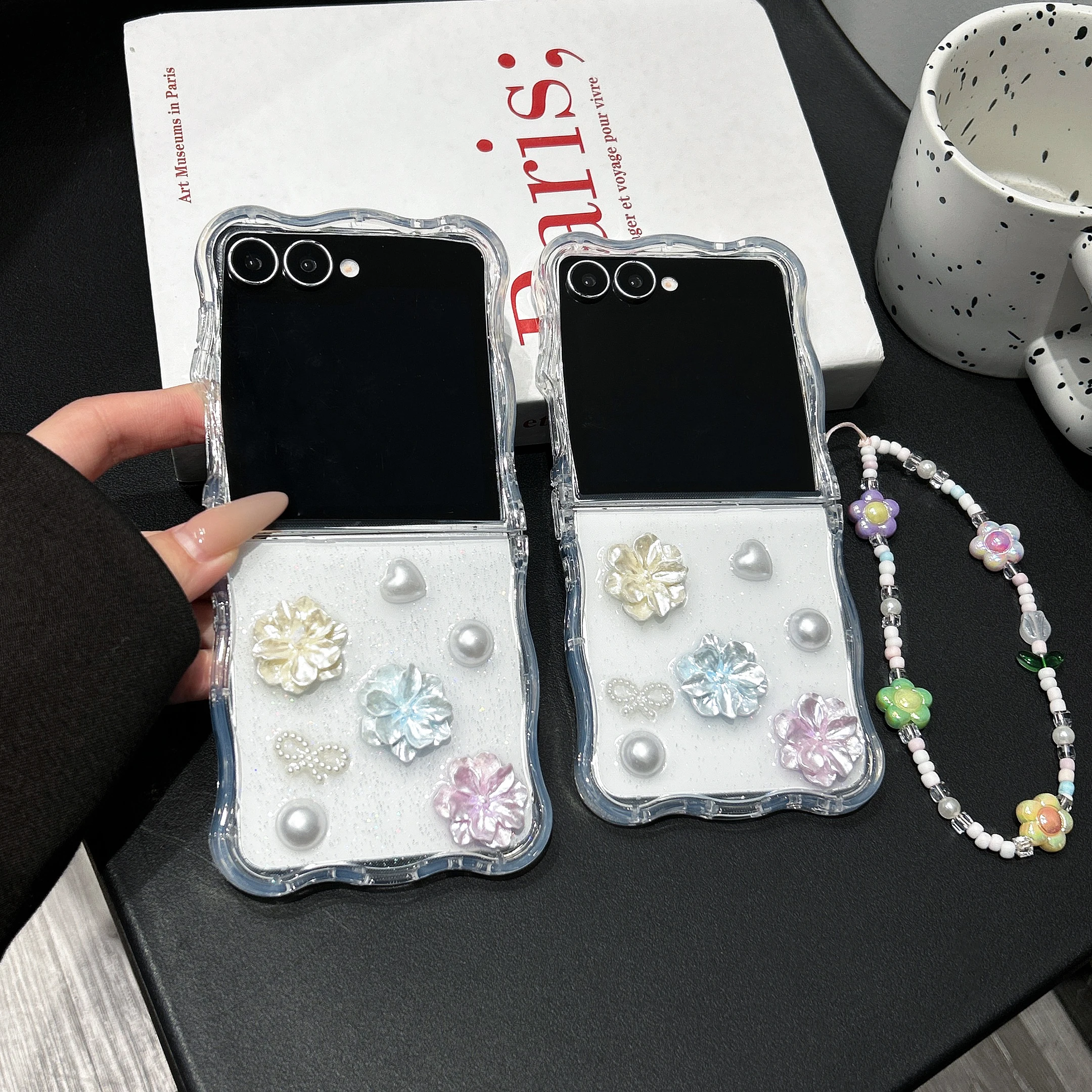 Back Cover For Samsung Galaxy Z Flip 4 5 6 7 Case Glitter Colorful Flower Pearls Bracelet Wristband Chain Hard PC Phone Case
Back Cover For Samsung Galaxy Z Flip 4 5 6 7 Case Glitter Colorful Flower Pearls Bracelet Wristband Chain Hard PC Phone Case