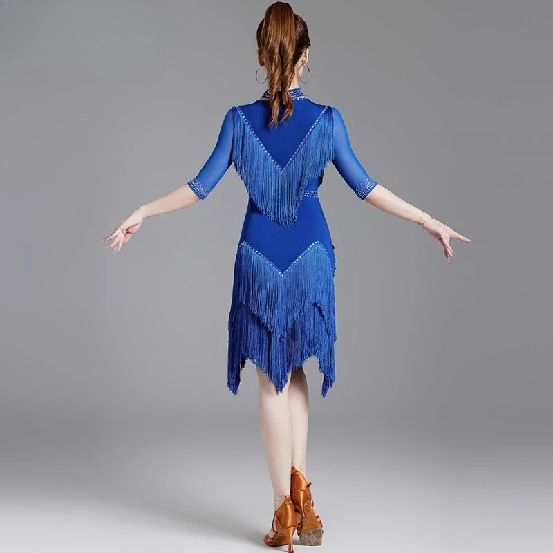 Latin dance competitiondress new style professional performance dress with floral patterns sequins and tassels practice clothing
Latin dance competitiondress new style professional performance dress with floral patterns sequins and tassels practice clothing