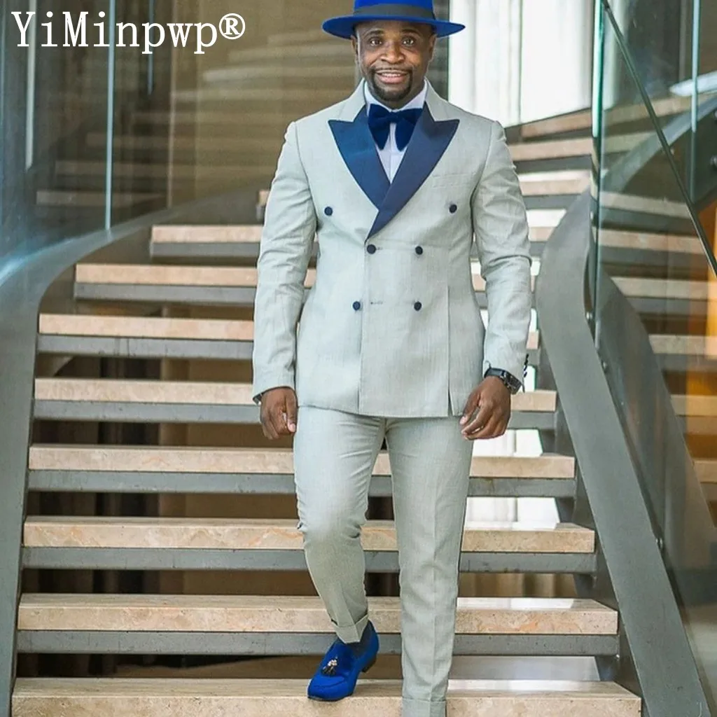 2024 Grey Men Suits 2 Pieces Peaked Lapel Double Breasted Front Slit Formal Suit for Men Wedding Party Clothes Jacket+Pants
2024 Grey Men Suits 2 Pieces Peaked Lapel Double Breasted Front Slit Formal Suit for Men Wedding Party Clothes Jacket+Pants