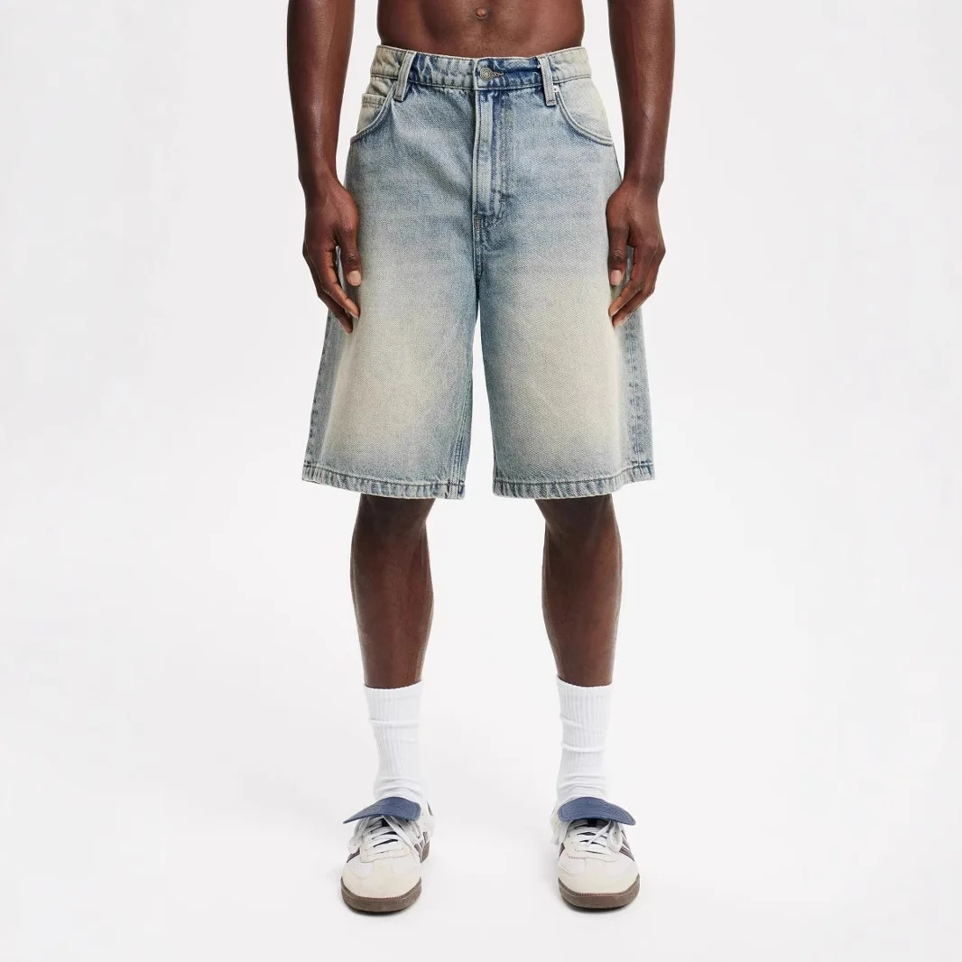 American and European New Fashion Men's Casual Trendy Loose Wide Leg Jeans Shorts Solid Color Knee Length Denim Shorts Male
American and European New Fashion Men's Casual Trendy Loose Wide Leg Jeans Shorts Solid Color Knee Length Denim Shorts Male
