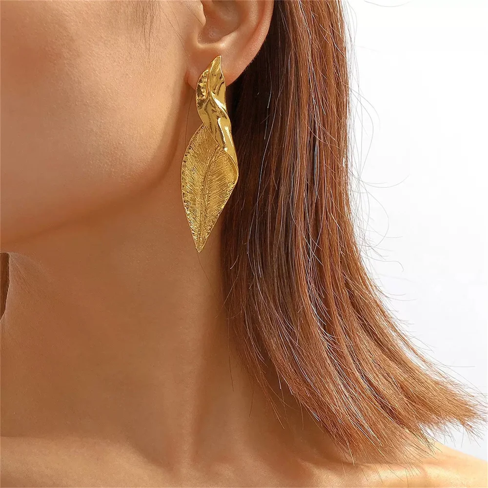 Exaggeration Geometry Irregular Distortion Leaf Large Women's Earrings Luxury Metal Piercing Ear Stud Jewelry Accessories Gift
Exaggeration Geometry Irregular Distortion Leaf Large Women's Earrings Luxury Metal Piercing Ear Stud Jewelry Accessories Gift