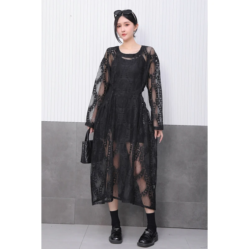 SuperAen 2025 Spring New Dress Women's Lace Perspective Long Dress Black Fashion Dress
SuperAen 2025 Spring New Dress Women's Lace Perspective Long Dress Black Fashion Dress