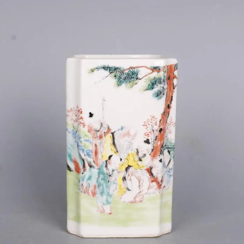 China Porcelain Republic of China Famille Rose Character Sifang Brush Pots
China Porcelain Republic of China Famille Rose Character Sifang Brush Pots