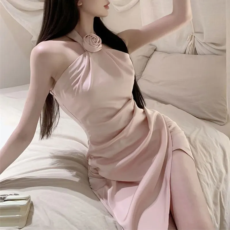 French Style Satin Halter Bag Hip Dresses Female Clothing Sleeveless Summer Solid Color Elegant Stylish Folds Split Mini Dress
French Style Satin Halter Bag Hip Dresses Female Clothing Sleeveless Summer Solid Color Elegant Stylish Folds Split Mini Dress