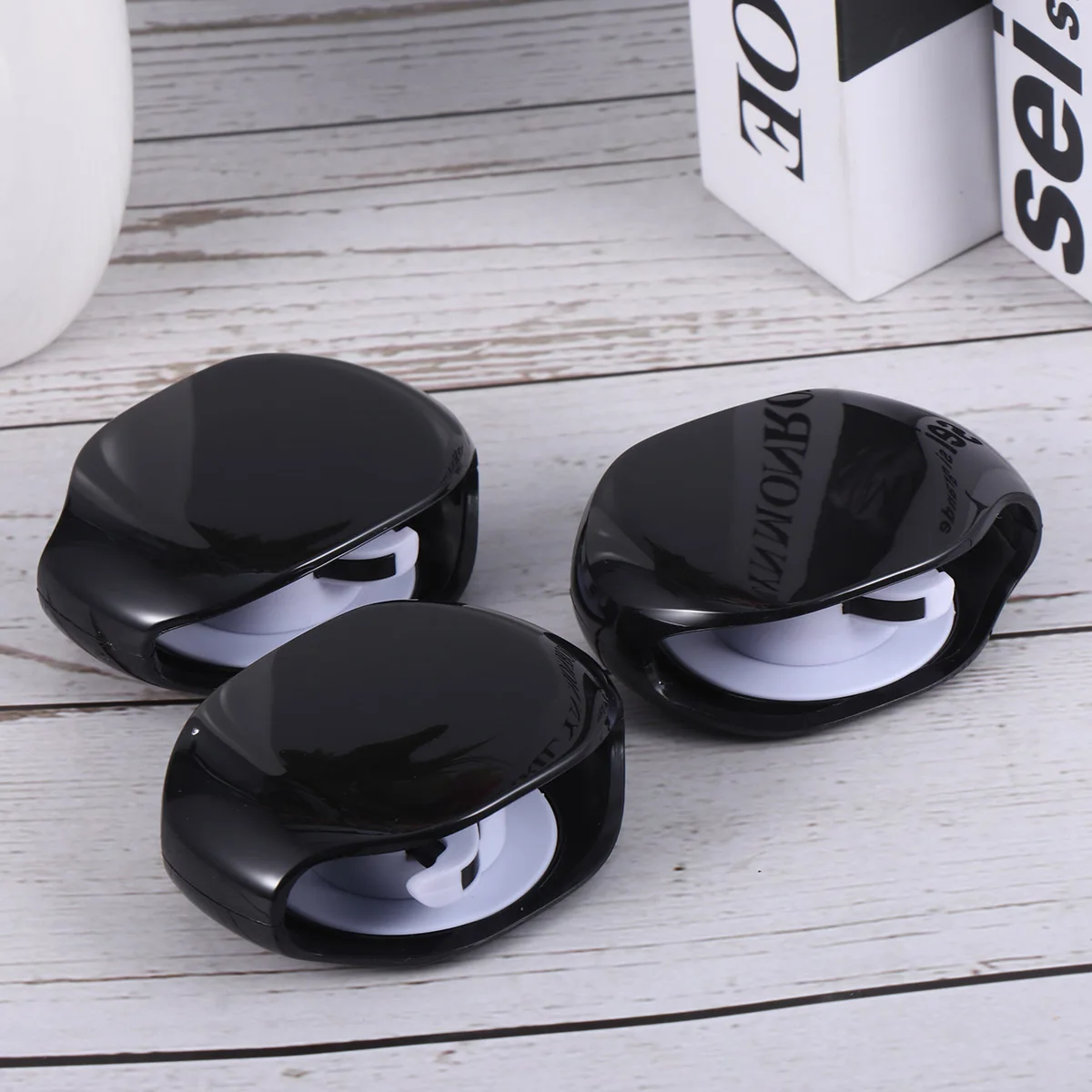 3pcs Cable Organizer Winder Earbuds Wire Keeper Headphone Storage Box Portable Protective Case Durable Scratch-Resistant Travel
3pcs Cable Organizer Winder Earbuds Wire Keeper Headphone Storage Box Portable Protective Case Durable Scratch-Resistant Travel