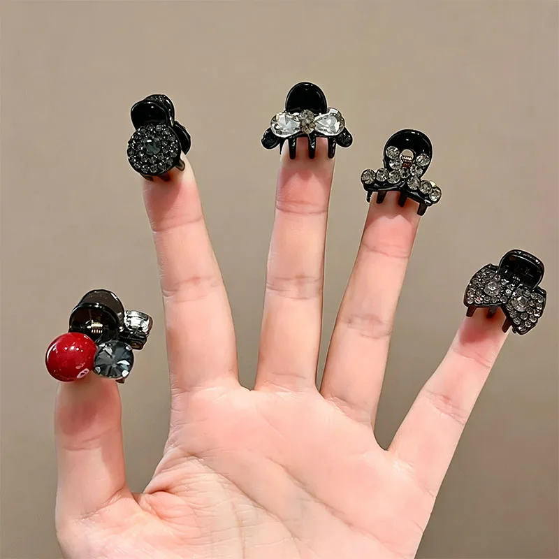 5pcs/set Elegant Rhinestones Small Hair Claw For Women Girls Sweet Hair Ornament Mini Claw Clip Hair Clip Hairpin Hair Accessory
5pcs/set Elegant Rhinestones Small Hair Claw For Women Girls Sweet Hair Ornament Mini Claw Clip Hair Clip Hairpin Hair Accessory