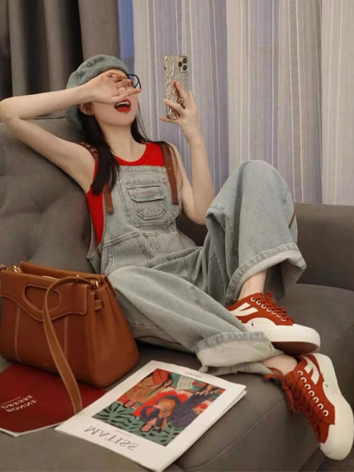 American Retro Denim Overalls Women's Spring Autumn Loose Age-Defying Slimming Straight Leg Workwear Jeans High Waist Long Tr...
American Retro Denim Overalls Women's Spring Autumn Loose Age-Defying Slimming Straight Leg Workwear Jeans High Waist Long Tr...
