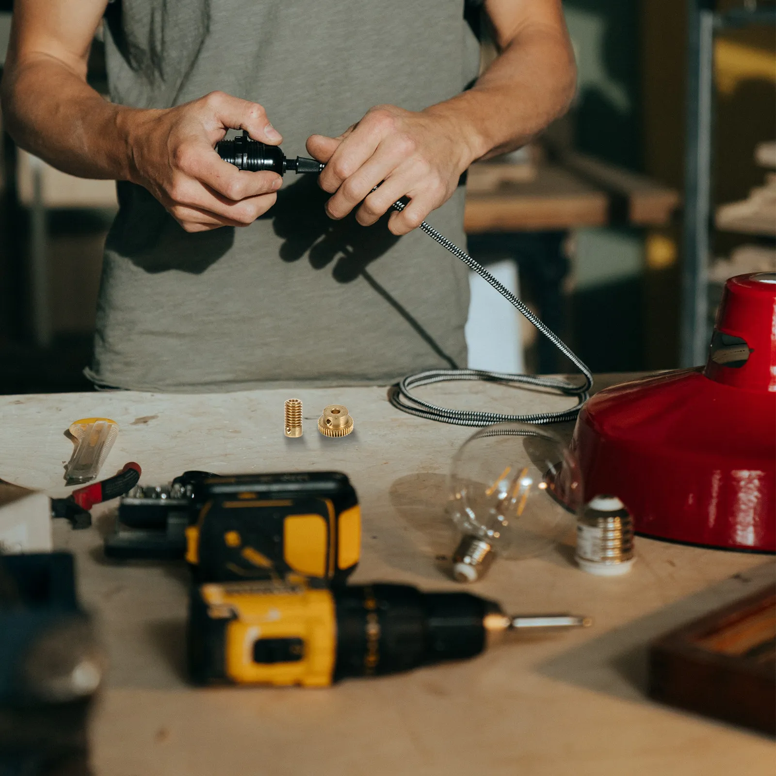 2Pcs Copper Worm Gear Shaft 5mm Hole Diameter and 40 Teeth Worm Wheel Durable Transmission Parts Copper Gear
2Pcs Copper Worm Gear Shaft 5mm Hole Diameter and 40 Teeth Worm Wheel Durable Transmission Parts Copper Gear