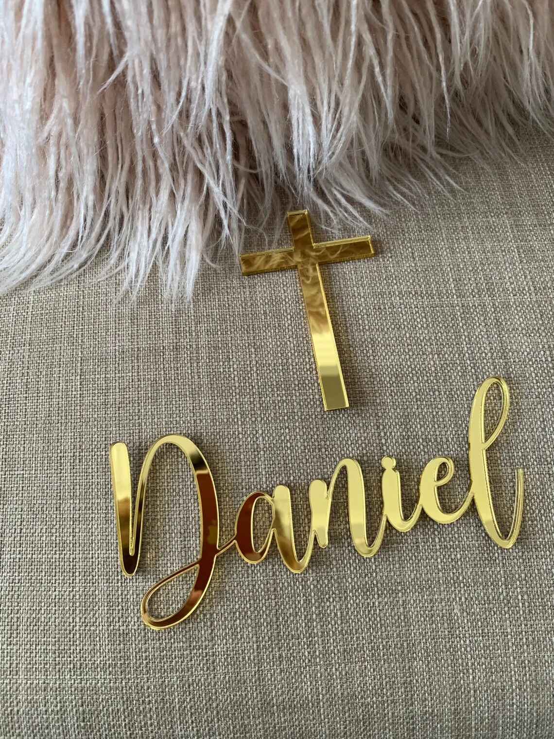 Laser Cut Acrylic Cake Charms, Cross Baptism, First Communion, Confirmation, Birthday cake decoration,cake topper
Laser Cut Acrylic Cake Charms, Cross Baptism, First Communion, Confirmation, Birthday cake decoration,cake topper