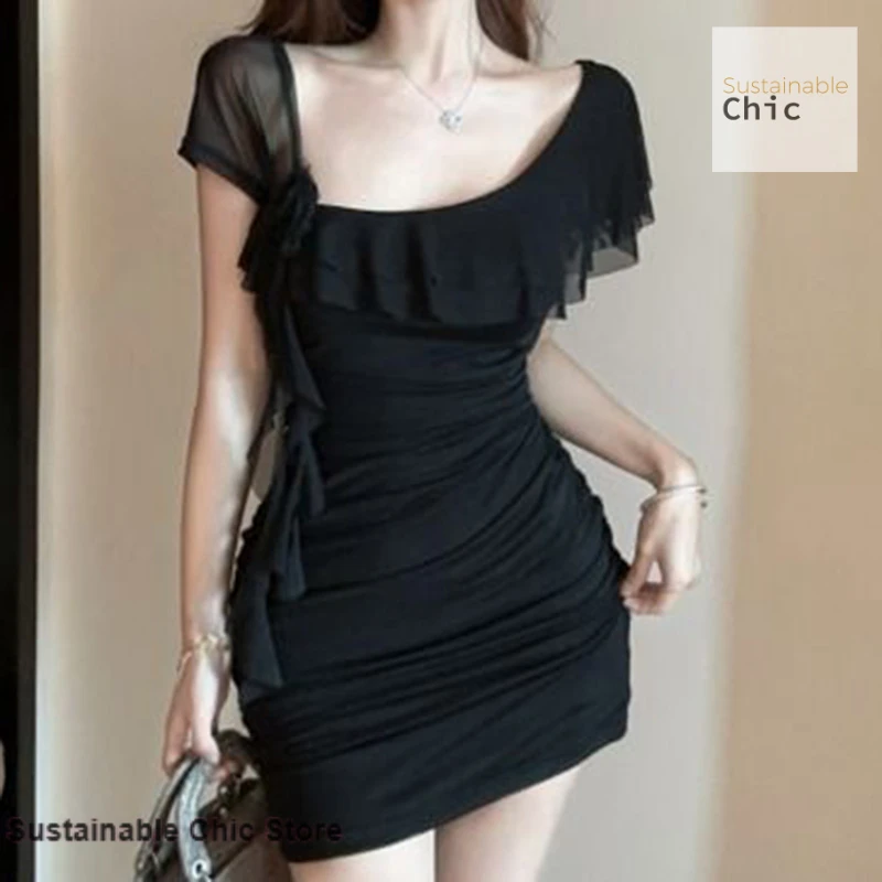 Korean design sense square collar ruffled dress female summer sexy spice girl short skirt temperament waist fold bag hip skirt
Korean design sense square collar ruffled dress female summer sexy spice girl short skirt temperament waist fold bag hip skirt