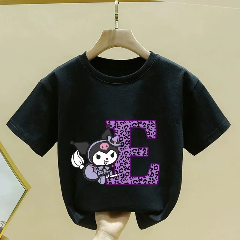 Футболка Kuromi с надписью A-Z Sanrio, аниме Kawaii, футболки для девочек, детские летние черные топы для отдыха, детская одежда с короткими рукавами Y2k, подарок
Футболка Kuromi с надписью A-Z Sanrio, аниме Kawaii, футболки для девочек, детские летние черные топы для отдыха, детская одежда с короткими рукавами Y2k, подарок