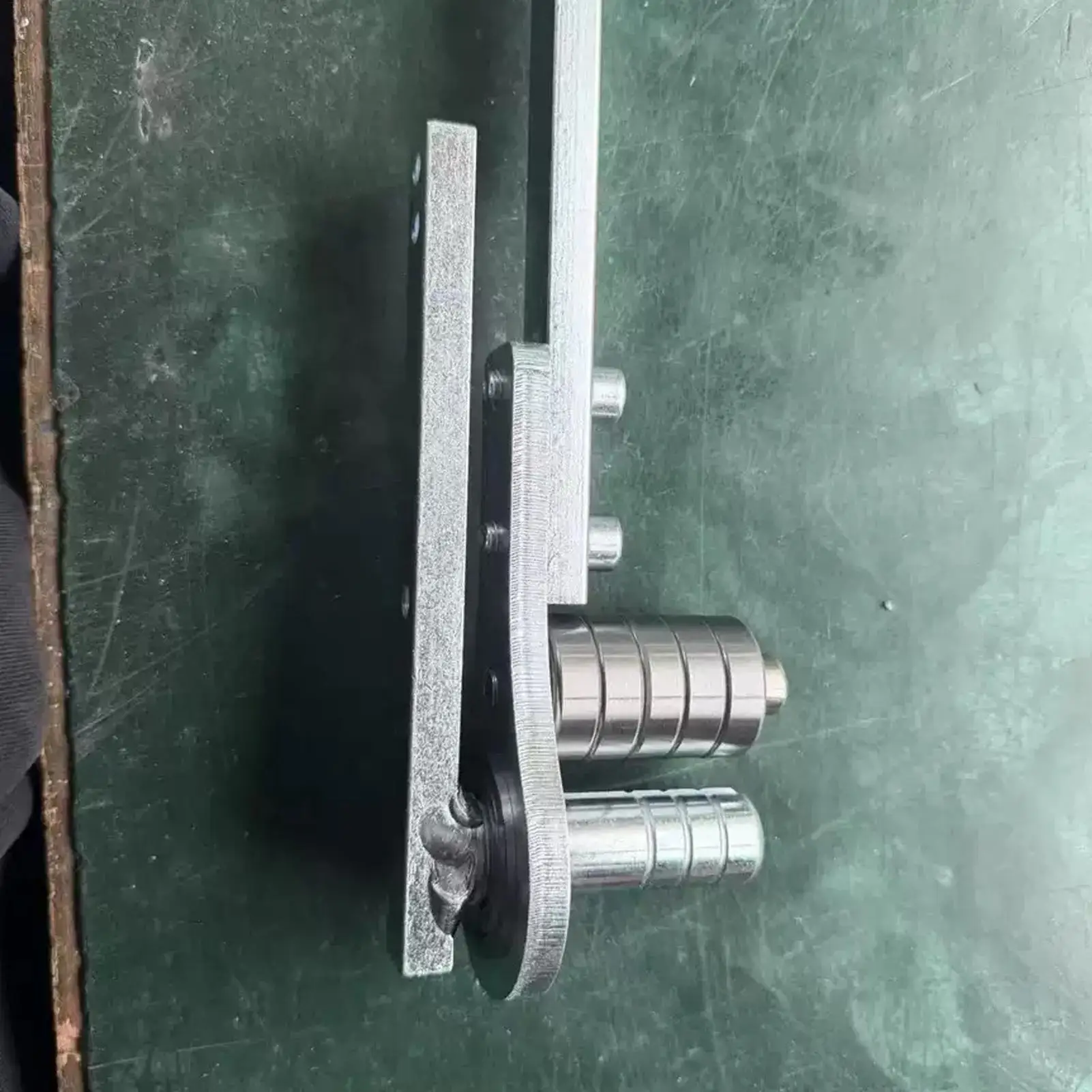 1-4.5mm Manual Metal Bender Small Manual Steel Plate Bender Metalworking Bending Device Steel Plate Bending Tool For Iron Wire
1-4.5mm Manual Metal Bender Small Manual Steel Plate Bender Metalworking Bending Device Steel Plate Bending Tool For Iron Wire