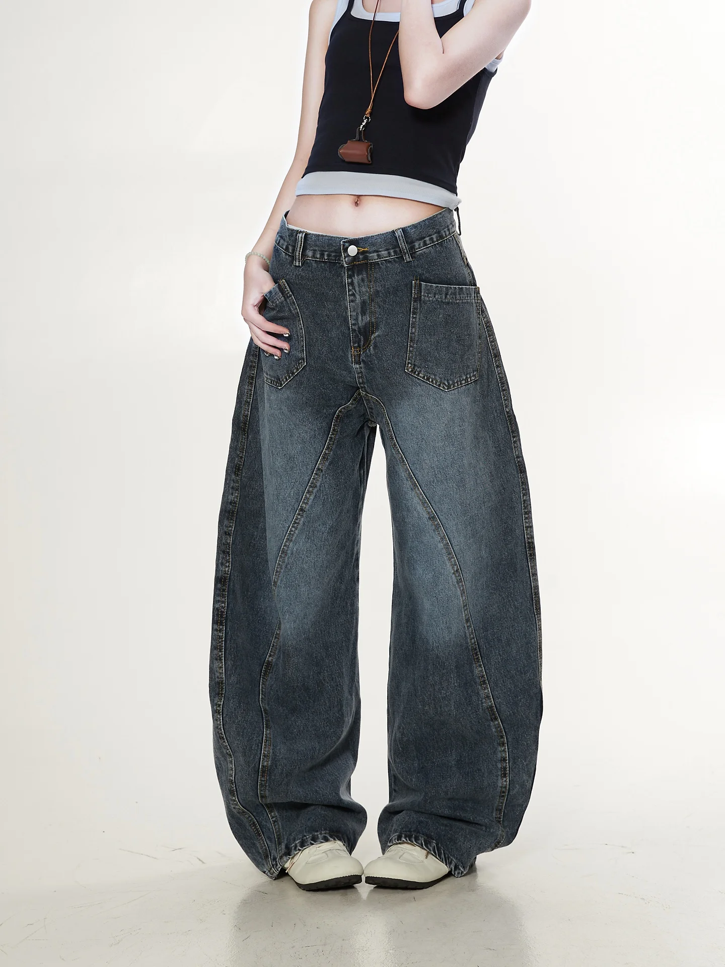 Washed Vintage American High Street Women's Jeans Casual Loose Wide Leg Pants Autumn Spring New Style Natural Waist Jeans
Washed Vintage American High Street Women's Jeans Casual Loose Wide Leg Pants Autumn Spring New Style Natural Waist Jeans