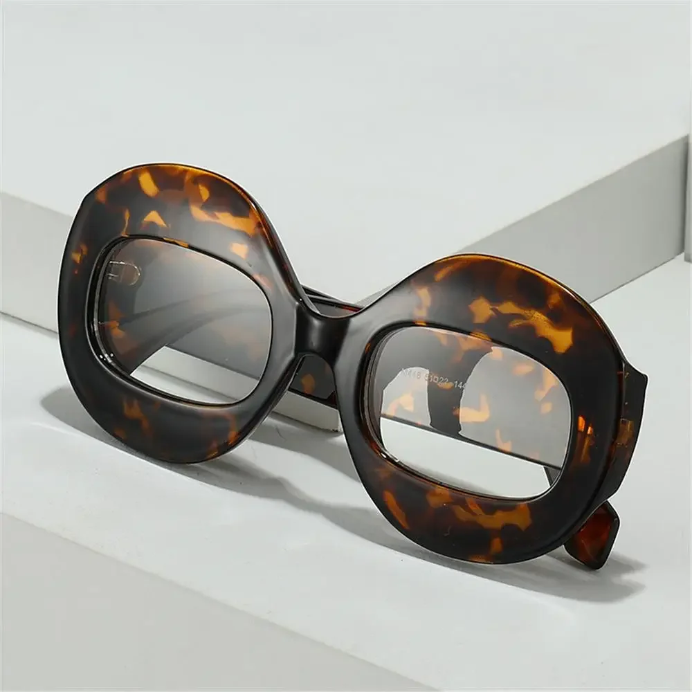 Gradient Lens Sunglasses Women Oval Vintage Outdoor Cycling Square Sun Glasses Women Shades Female Eyewear Anti-glare UV400
Gradient Lens Sunglasses Women Oval Vintage Outdoor Cycling Square Sun Glasses Women Shades Female Eyewear Anti-glare UV400