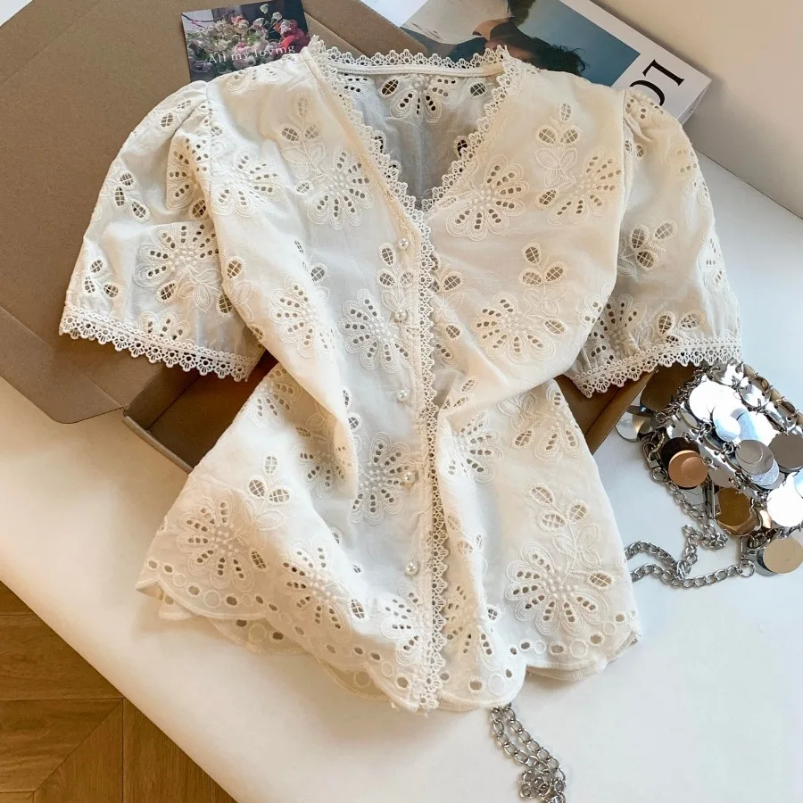 French Style Embroidered Hollow out Hook Flower Short Sleeve Loose Lace Bubble Sleeve Shirt Women Summer V Neck Breathable
French Style Embroidered Hollow out Hook Flower Short Sleeve Loose Lace Bubble Sleeve Shirt Women Summer V Neck Breathable