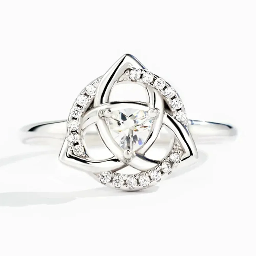 Luxury 925 Silver Three Flower Ring White Zircon Set Thin Knot Sisters Stacked Ring Fashion Jewelry
Luxury 925 Silver Three Flower Ring White Zircon Set Thin Knot Sisters Stacked Ring Fashion Jewelry