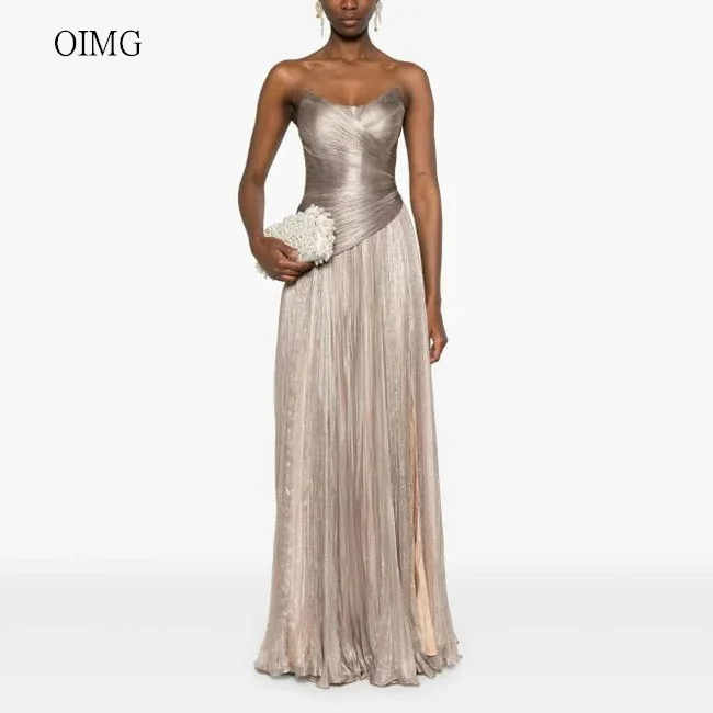 OIMG Elegant Strapless A Line Prom Gowns Sleeveless Pleated Formal Party Gown Floor Length Evening Dress 2025 Customized
OIMG Elegant Strapless A Line Prom Gowns Sleeveless Pleated Formal Party Gown Floor Length Evening Dress 2025 Customized