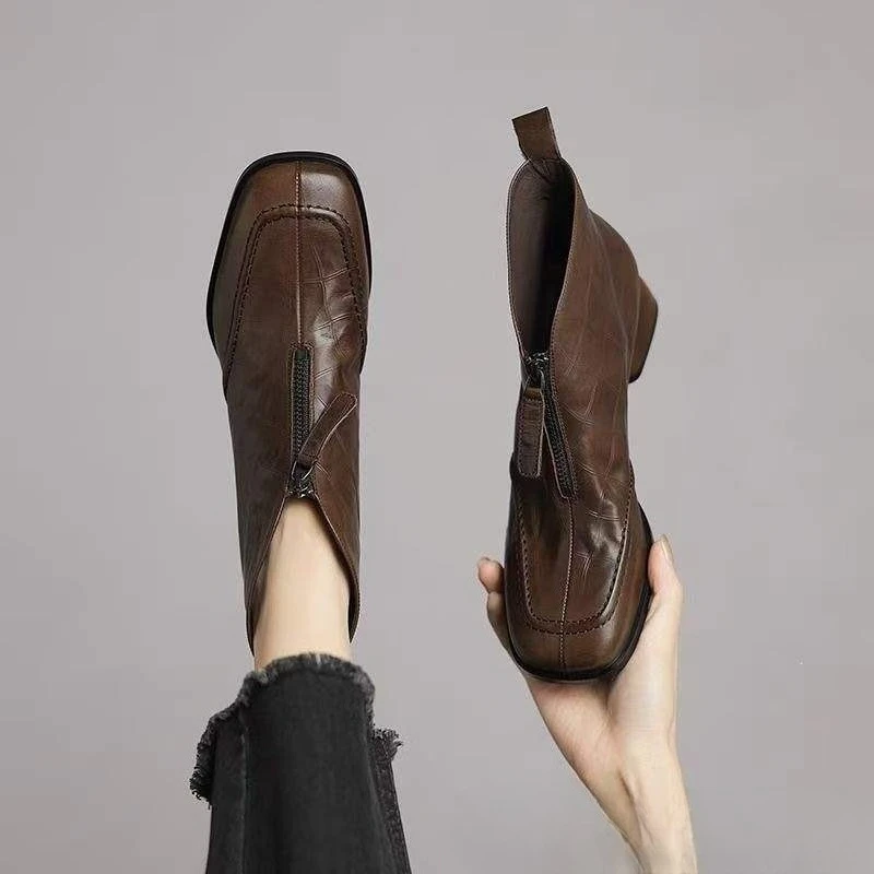 Women's Shoes Fashion Square Head Short Boots Designer for Women Spring Fashion Waterproof Platform Ankle Boots Zapatos De Mujer
Women's Shoes Fashion Square Head Short Boots Designer for Women Spring Fashion Waterproof Platform Ankle Boots Zapatos De Mujer