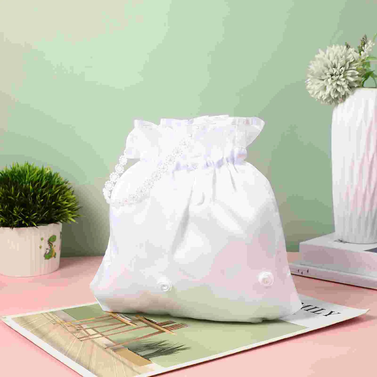 Wedding Candy Pouches Satin Bride Handbag White Drawstring Favor Bags Bridal Bridesmaid Party Gift Packaging Lightweight
Wedding Candy Pouches Satin Bride Handbag White Drawstring Favor Bags Bridal Bridesmaid Party Gift Packaging Lightweight