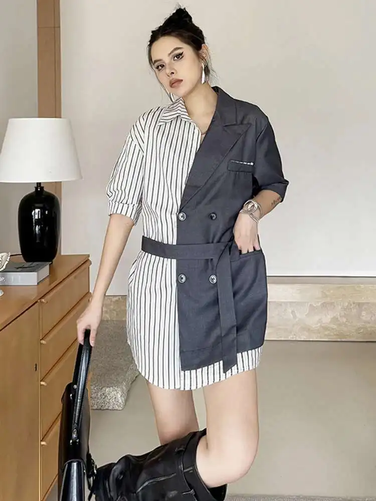 Women Black Striped Color-block Big Size Blazer New Lapel Short Sleeve Jacket Fashion Tide Spring Summer
Women Black Striped Color-block Big Size Blazer New Lapel Short Sleeve Jacket Fashion Tide Spring Summer