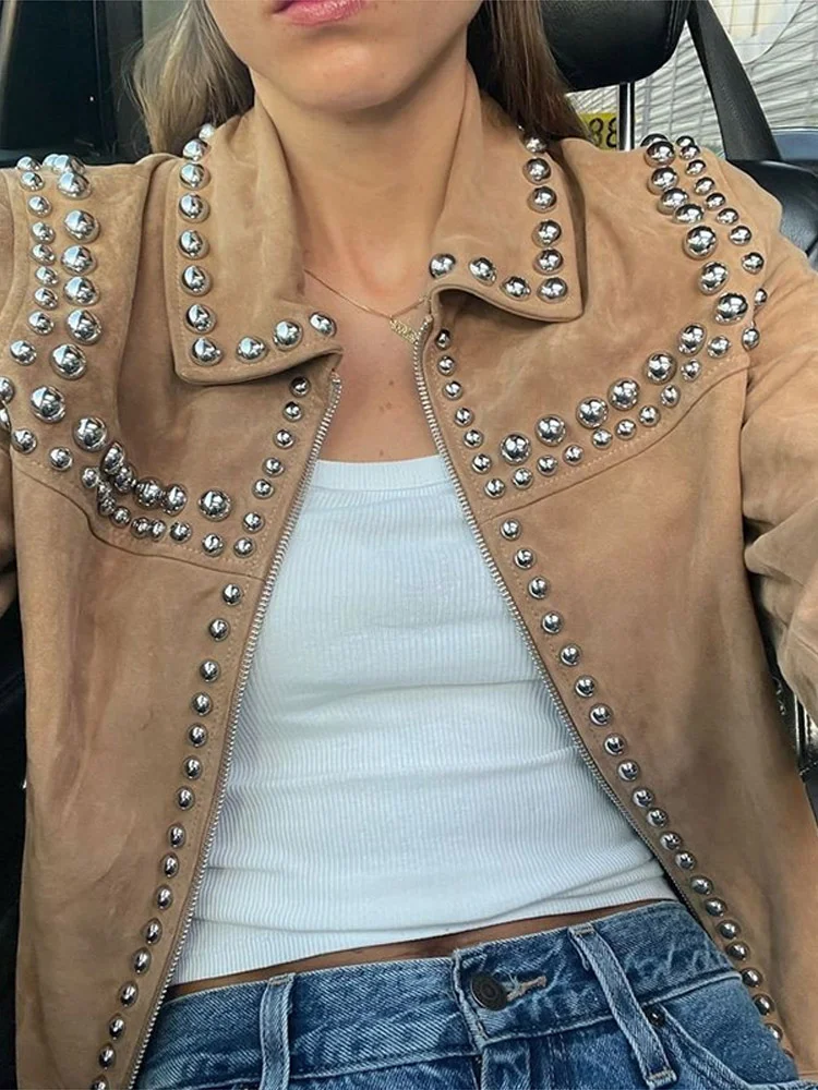 Vintage Rivets Lapel Short Jacket Women Classic Suede Zipper Slim Jackets Coat Lady 2026 Spring Fashion Versatile Street Outwear
Vintage Rivets Lapel Short Jacket Women Classic Suede Zipper Slim Jackets Coat Lady 2026 Spring Fashion Versatile Street Outwear