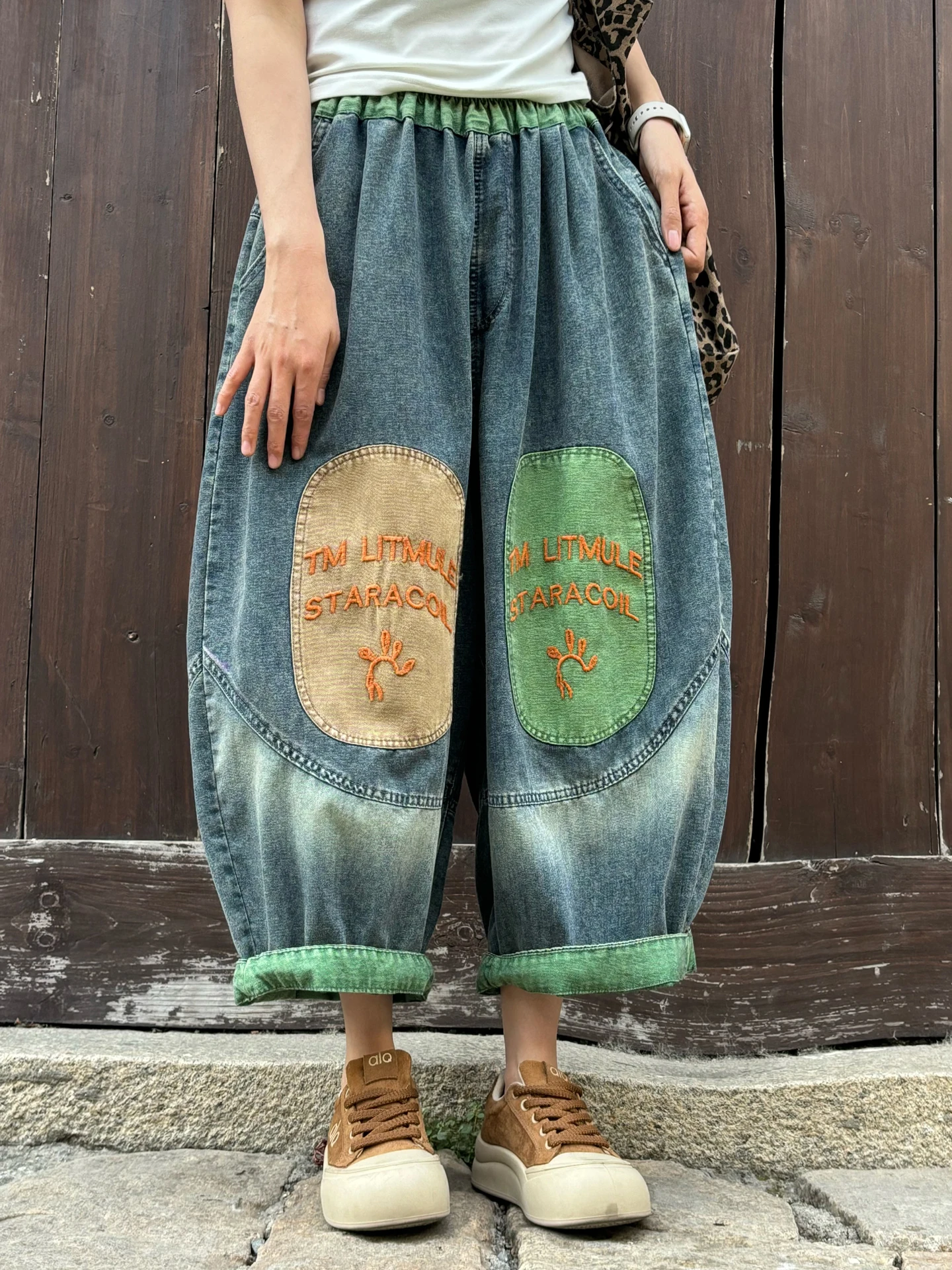 Elegant Embroidered Loose Wide Leg Harem Jeans Women's plus Size Elastic Waist Casual Pants Spring Summer New Arrival
Elegant Embroidered Loose Wide Leg Harem Jeans Women's plus Size Elastic Waist Casual Pants Spring Summer New Arrival